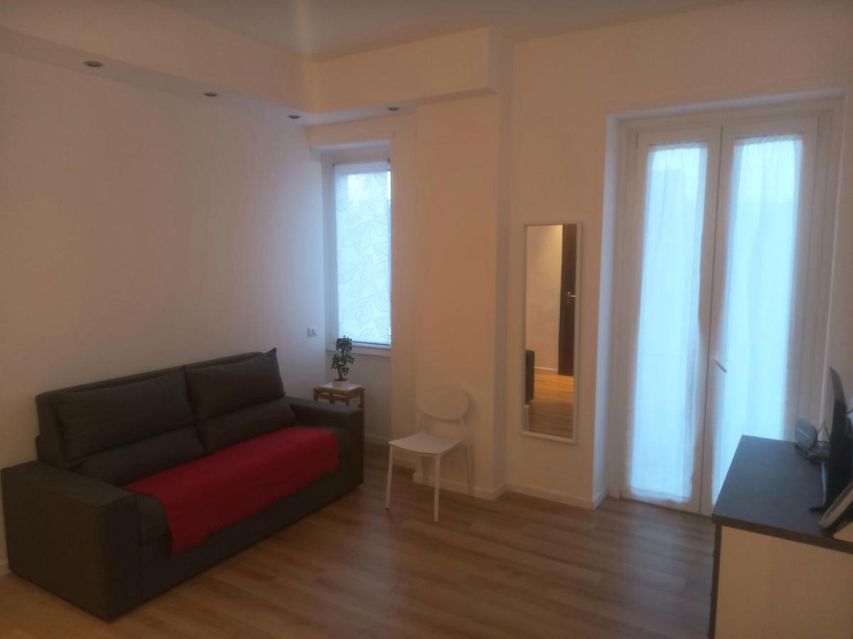 Bilocale 7 Piano Balcone Vista Skyline Apartment Milano Ngoại thất bức ảnh